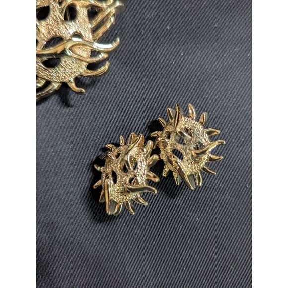 Vintage Sarah Coventry Gold-Tone Sea Urchin Brooch & Clip-On Earrings Set - Picture 4 of 9
